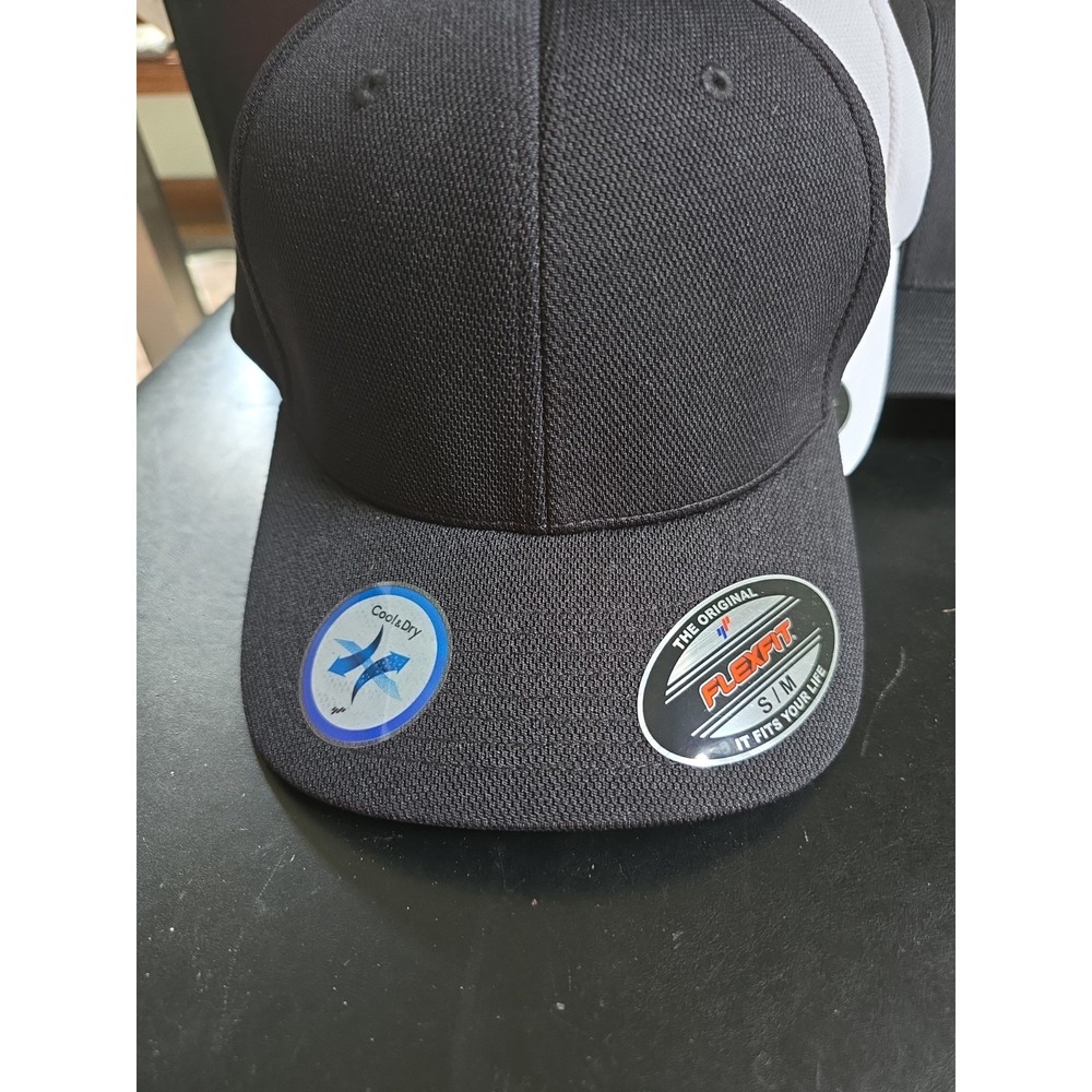 3 Flexfit Fitted Baseball Caps Hats 1 White 2 Black Small Medium New Cool Dry - Picture 2 of 9